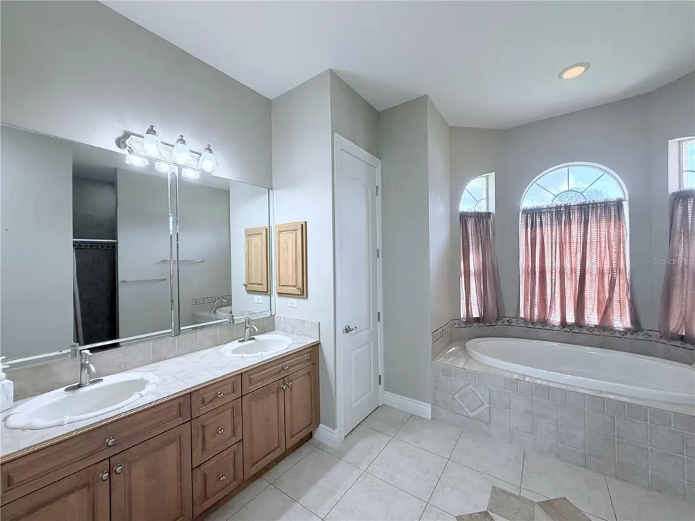 324 SANTURCE AVENUE North Port, FL 34287