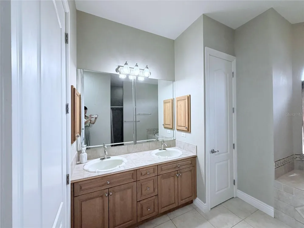 324 SANTURCE AVENUE North Port, FL 34287