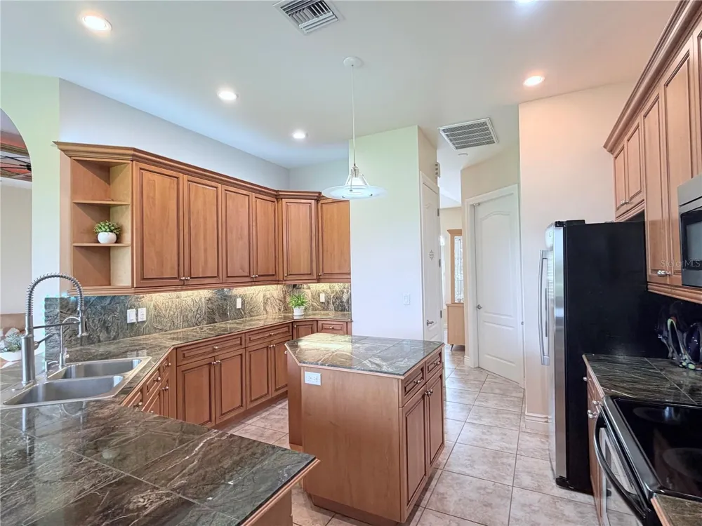 324 SANTURCE AVENUE North Port, FL 34287