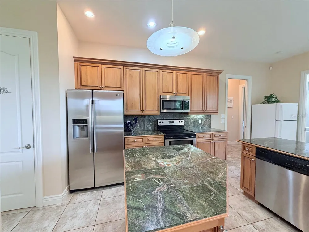 324 SANTURCE AVENUE North Port, FL 34287