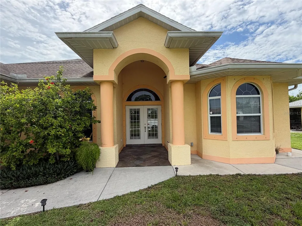 324 SANTURCE AVENUE North Port, FL 34287
