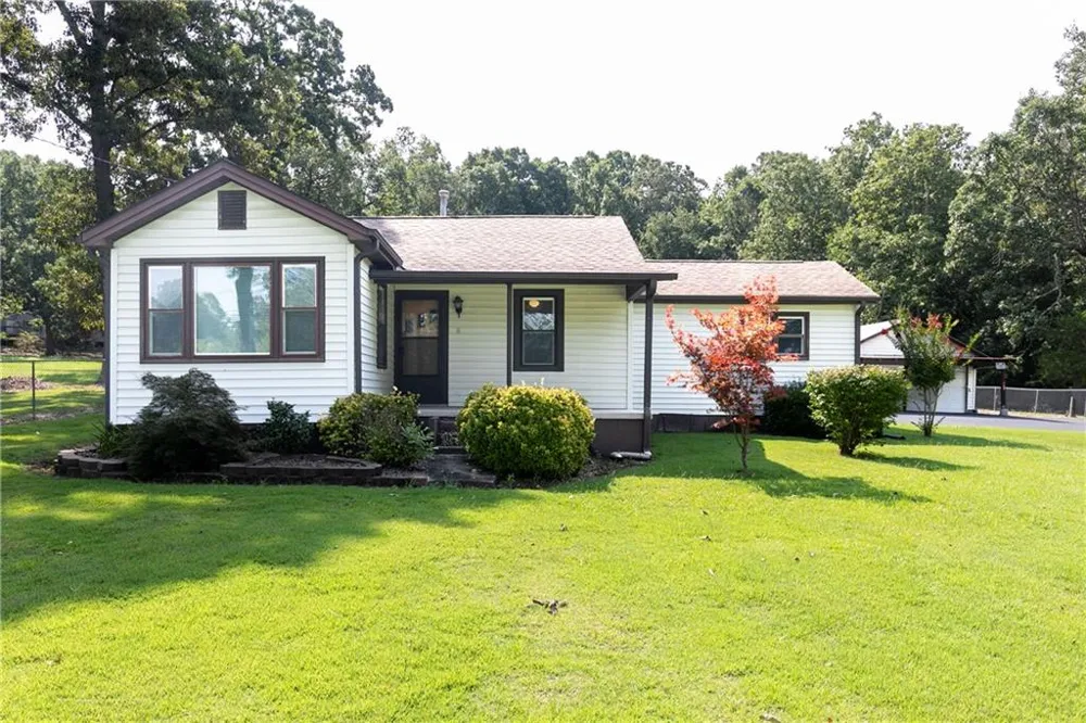 3186 Highway 411 NE White, GA 30184