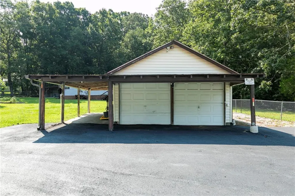 3186 Highway 411 NE White, GA 30184