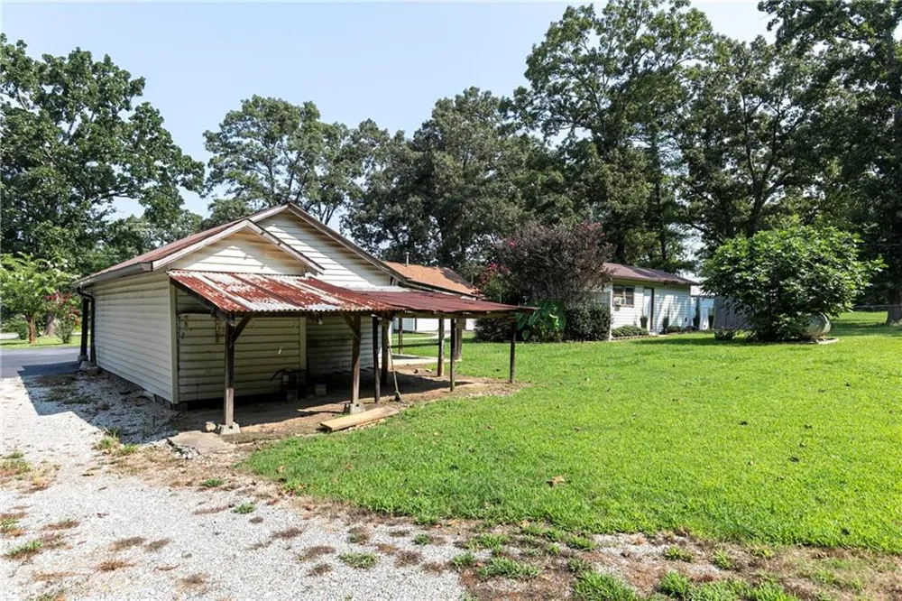 3186 Highway 411 NE White, GA 30184