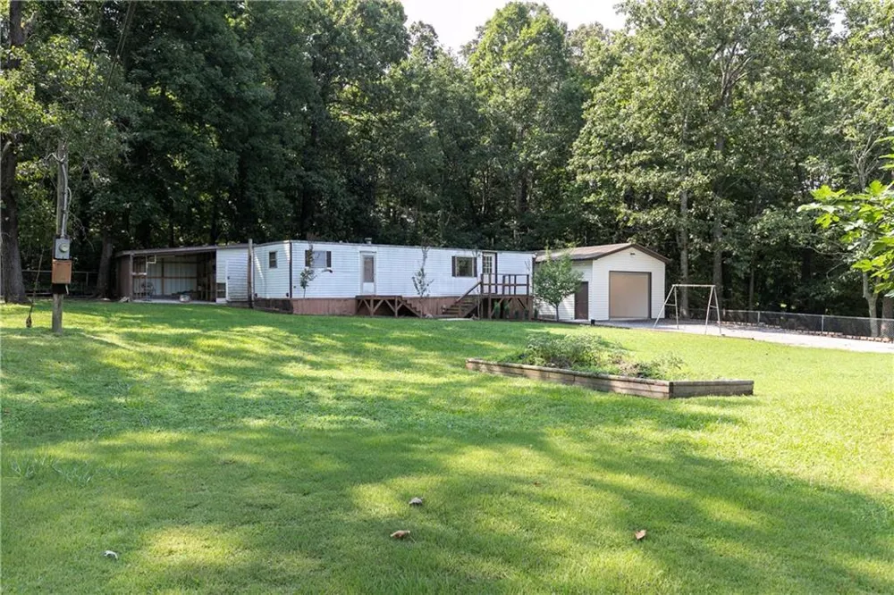 3186 Highway 411 NE White, GA 30184