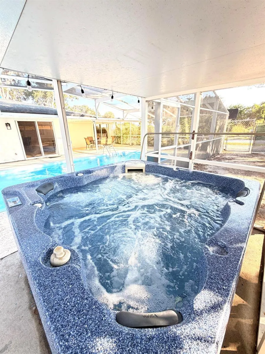 948 CANAL CIRCLE Sebastian, FL 32958
