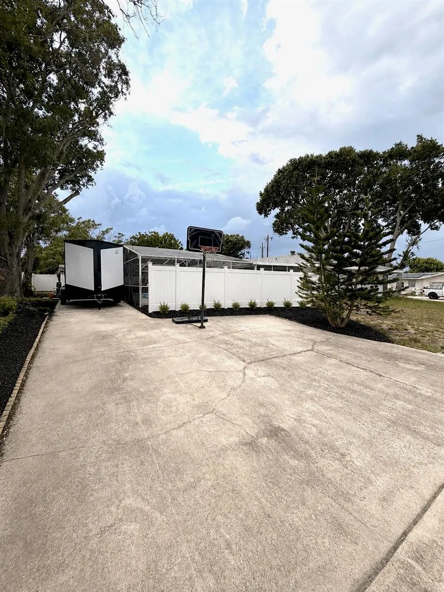 948 CANAL CIRCLE Sebastian, FL 32958