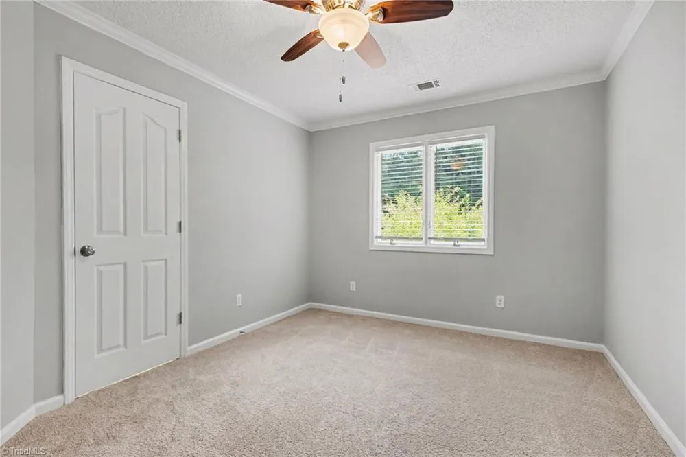 816 Crystal Bay Drive Denton, NC 27239
