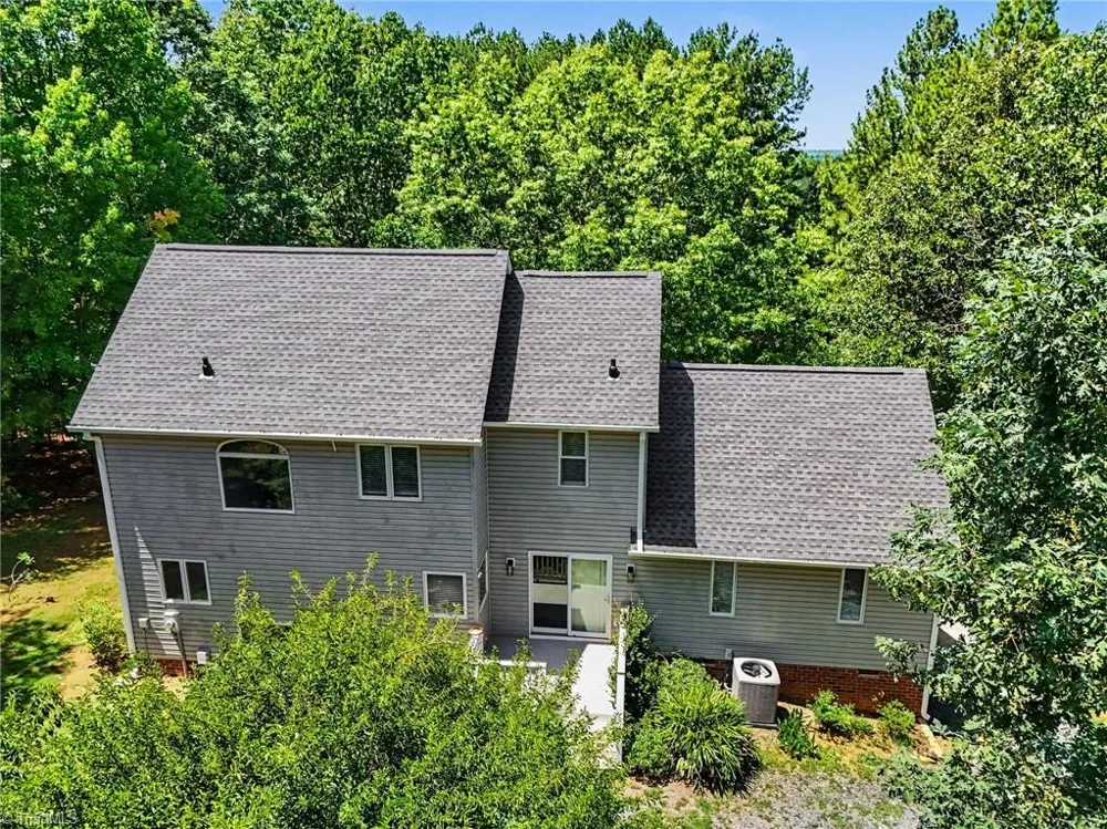 816 Crystal Bay Drive Denton, NC 27239