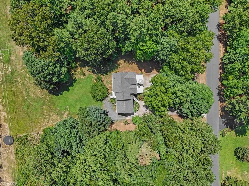 816 Crystal Bay Drive Denton, NC 27239