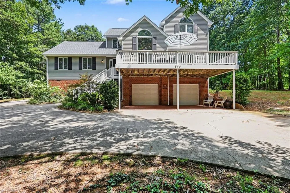 816 Crystal Bay Drive Denton, NC 27239