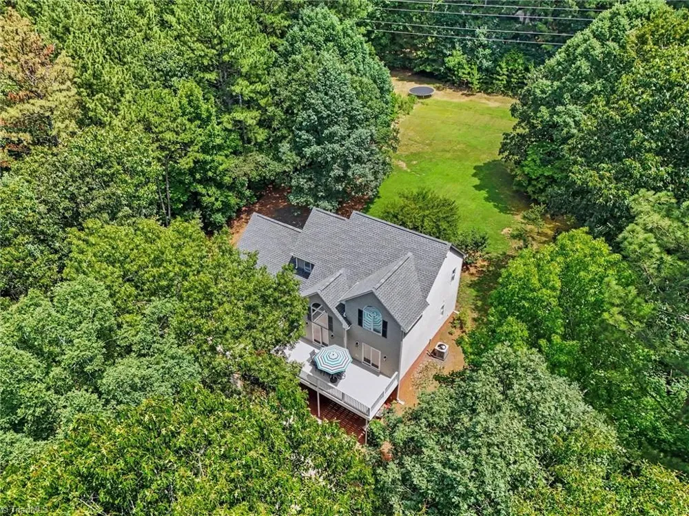 816 Crystal Bay Drive Denton, NC 27239