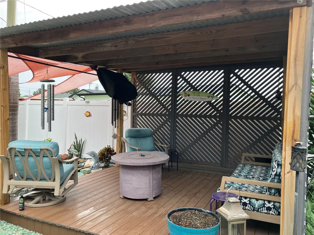 968 62ND PLACE S St Petersburg, FL 33705
