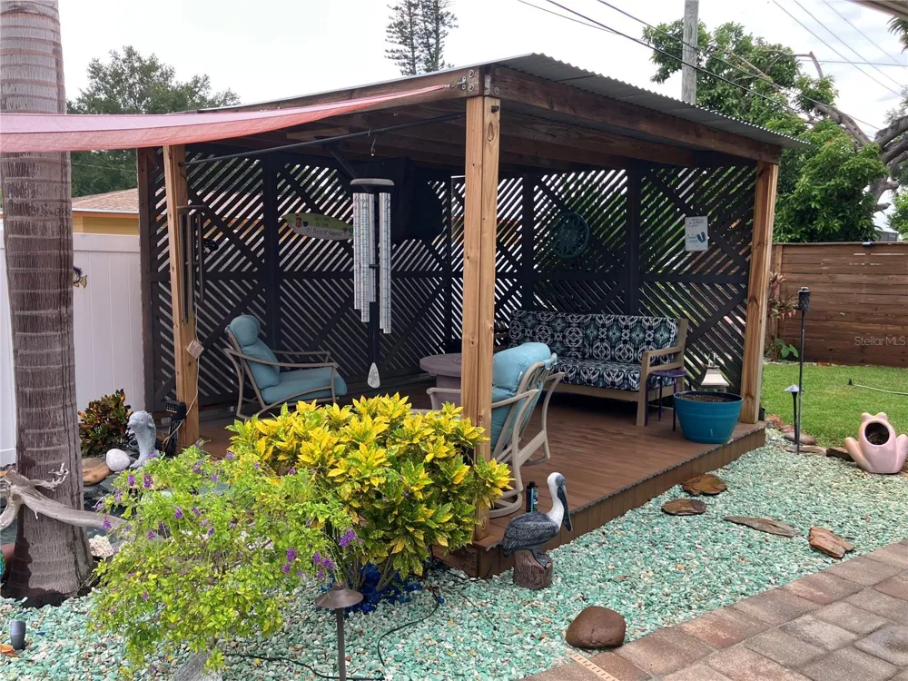 968 62ND PLACE S St Petersburg, FL 33705