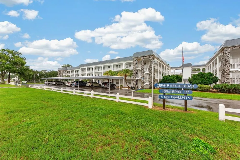 4801 AIRPORT ROAD #118 Zephyrhills, FL 33542