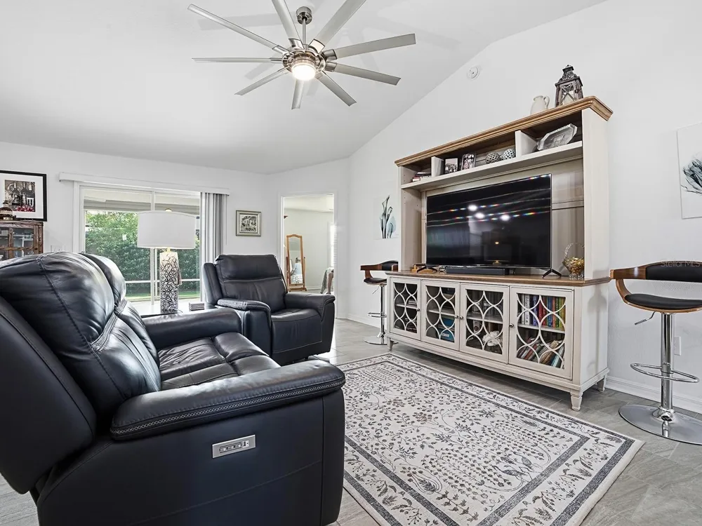 843 CLIFFORD COURT The Villages, FL 32163