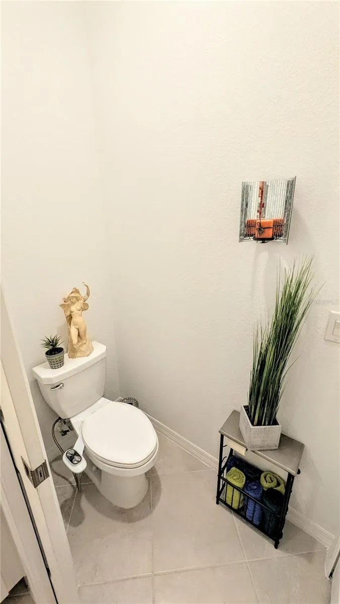 5639 HONORE AVENUE #222 Sarasota, FL 34243