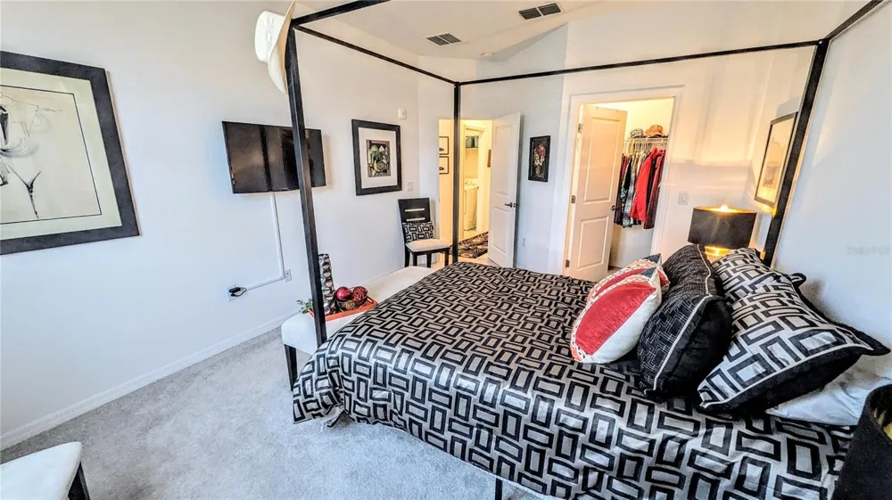 5639 HONORE AVENUE #222 Sarasota, FL 34243