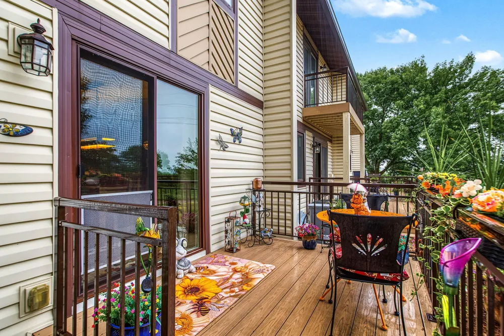 13769 Heather Hills Drive Burnsville, MN 55337