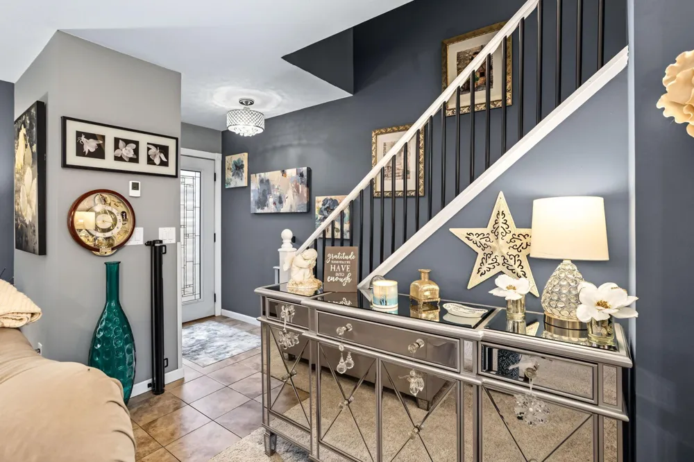 13769 Heather Hills Drive Burnsville, MN 55337