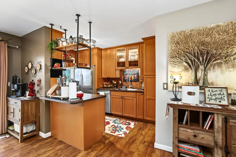 13769 Heather Hills Drive Burnsville, MN 55337