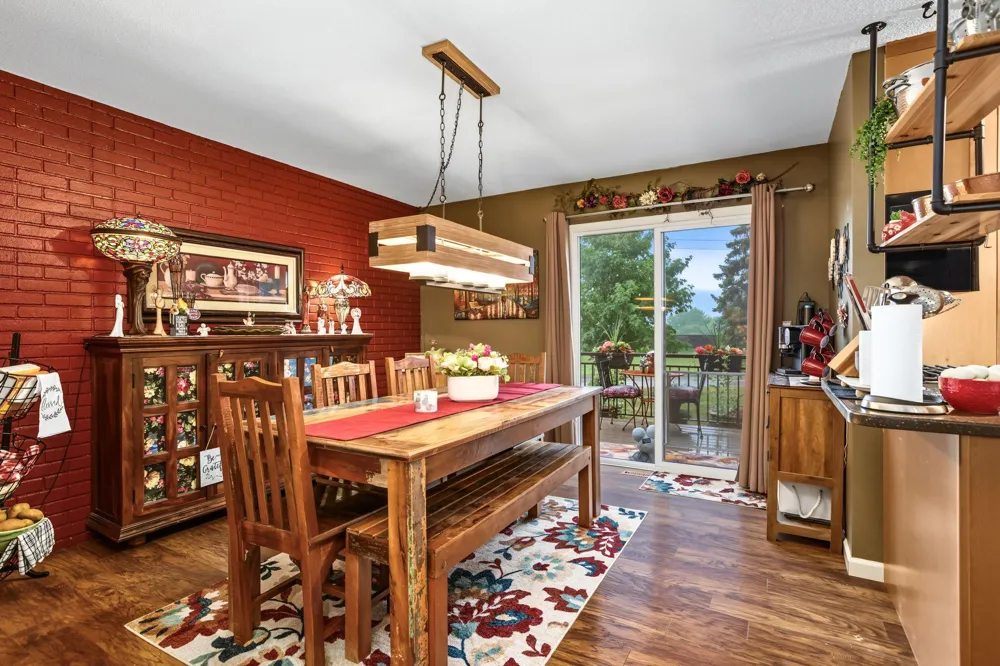 13769 Heather Hills Drive Burnsville, MN 55337