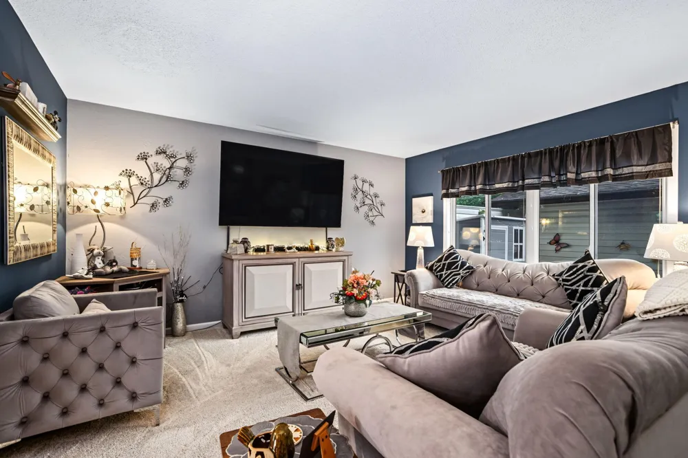 13769 Heather Hills Drive Burnsville, MN 55337