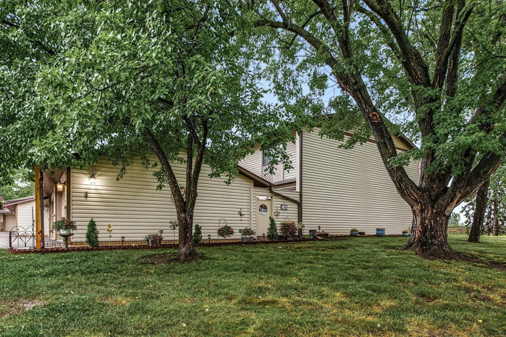 13769 Heather Hills Drive Burnsville, MN 55337