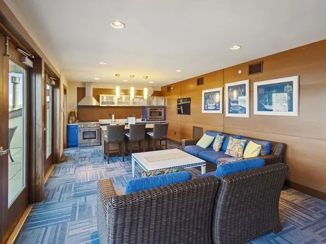 875 Lake Street #310 Wayzata, MN 55391