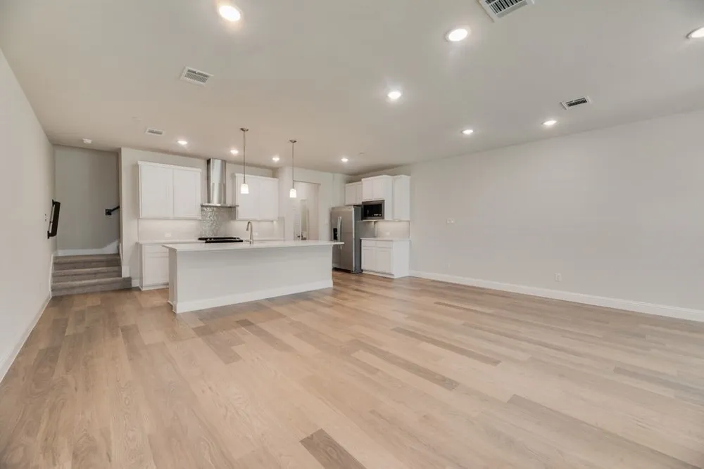 8317 Bayside Drive Rowlett, TX 75088
