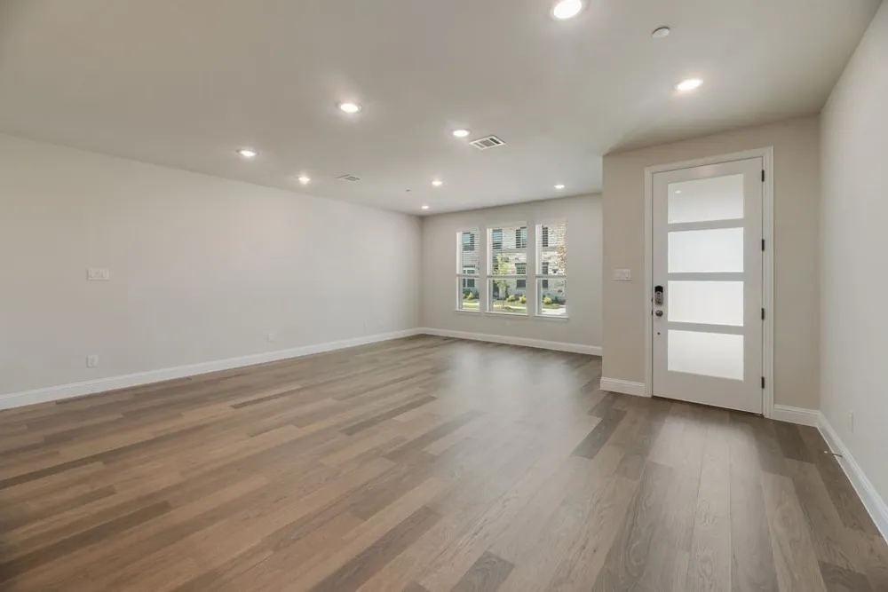 8317 Bayside Drive Rowlett, TX 75088