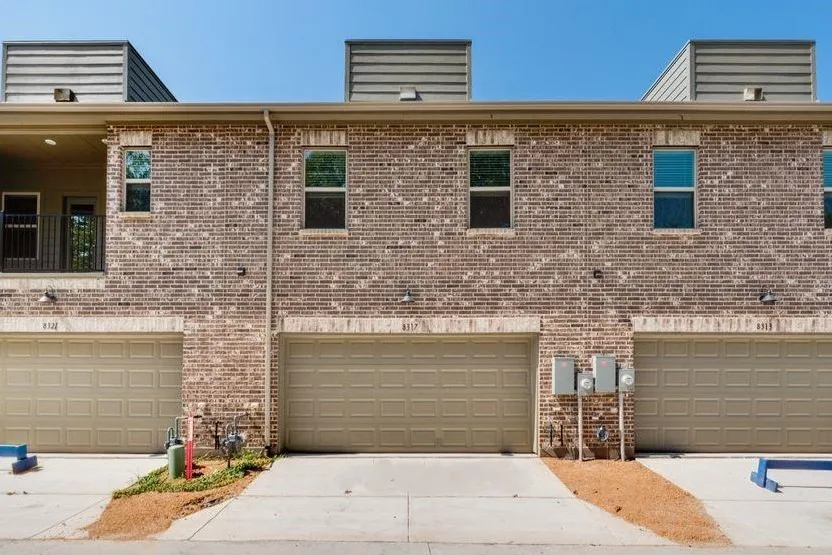 8317 Bayside Drive Rowlett, TX 75088