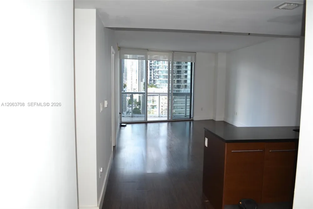 475 Brickell Ave #1814 Miami, FL 33131