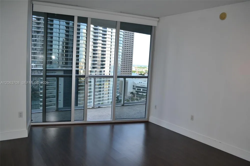 475 Brickell Ave #1814 Miami, FL 33131