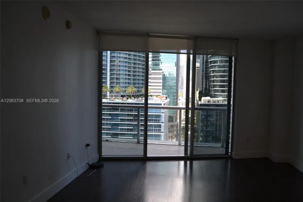 475 Brickell Ave #1814 Miami, FL 33131