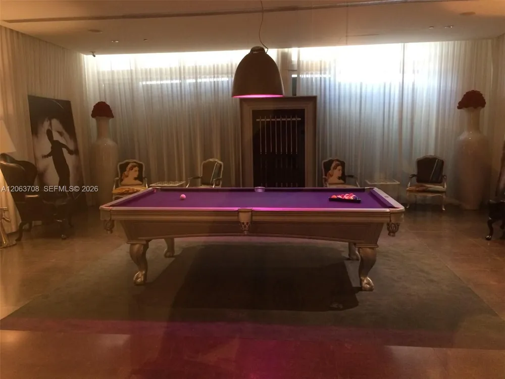 475 Brickell Ave #1814 Miami, FL 33131