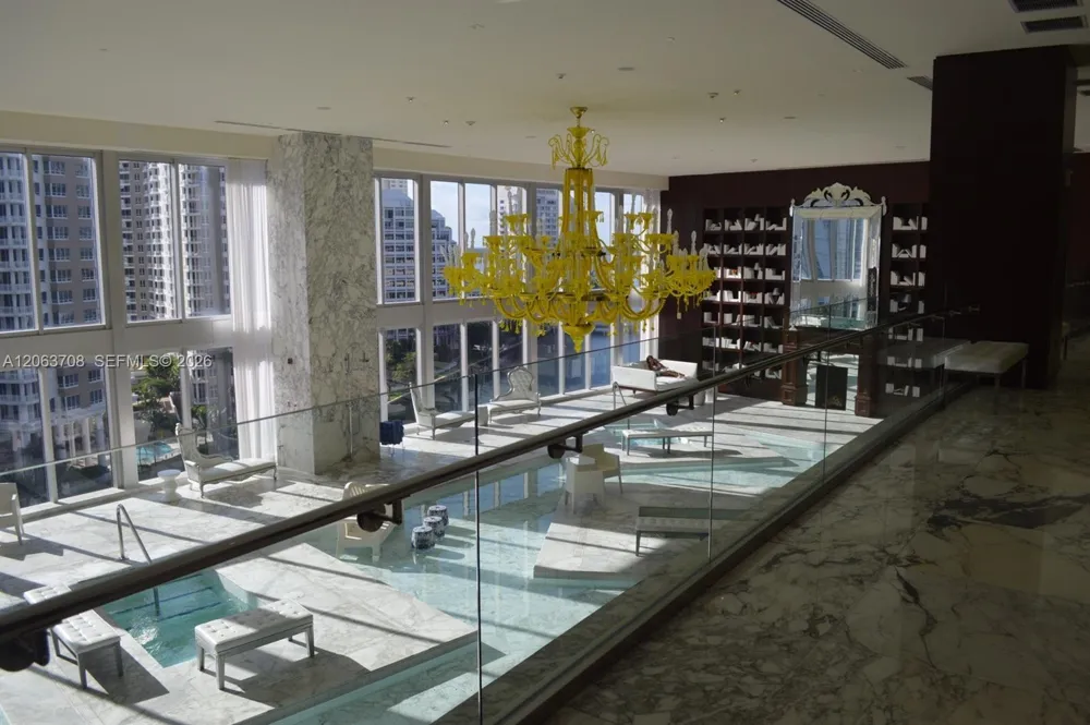 475 Brickell Ave #1814 Miami, FL 33131