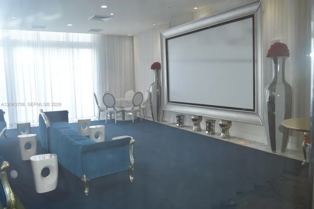 475 Brickell Ave #1814 Miami, FL 33131