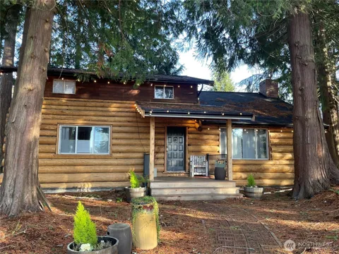 3255 S East Camano Drive