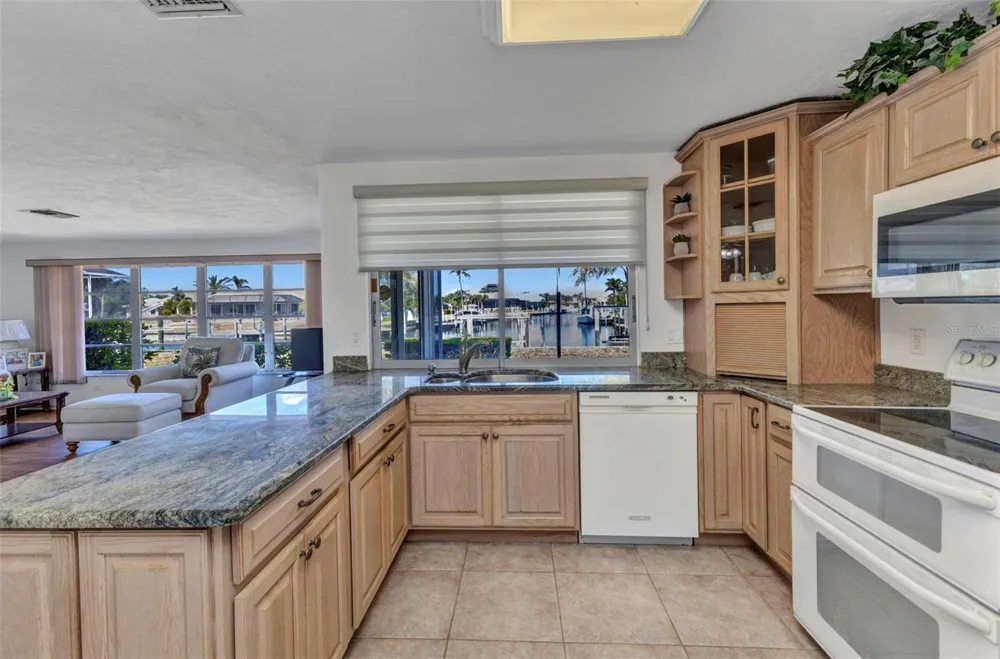 2350 W MARION AVENUE Punta Gorda, FL 33950
