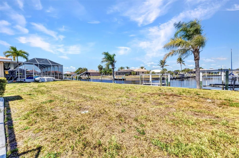 2350 W MARION AVENUE Punta Gorda, FL 33950