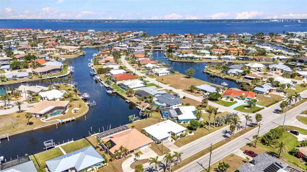 2350 W MARION AVENUE Punta Gorda, FL 33950