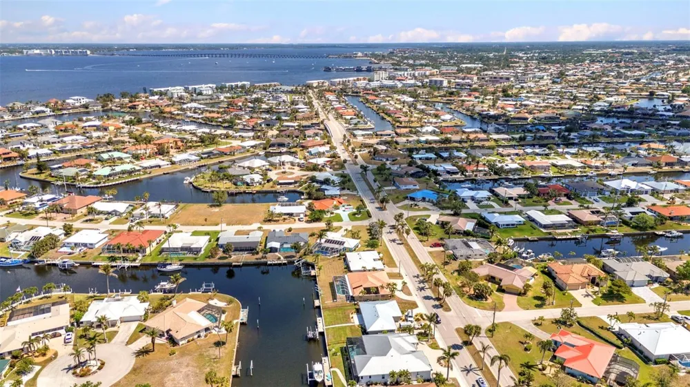 2350 W MARION AVENUE Punta Gorda, FL 33950