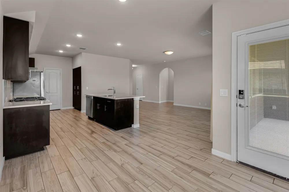 921 Amberwood Drive Godley, TX 76044
