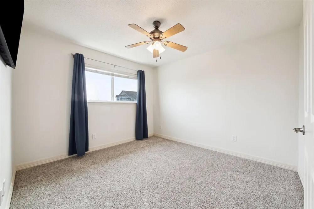 223 Easterly Drive Tiki Island, TX 77554