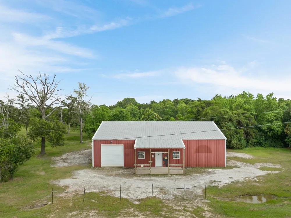 8226 Fm 2354 Beach City, TX 77523