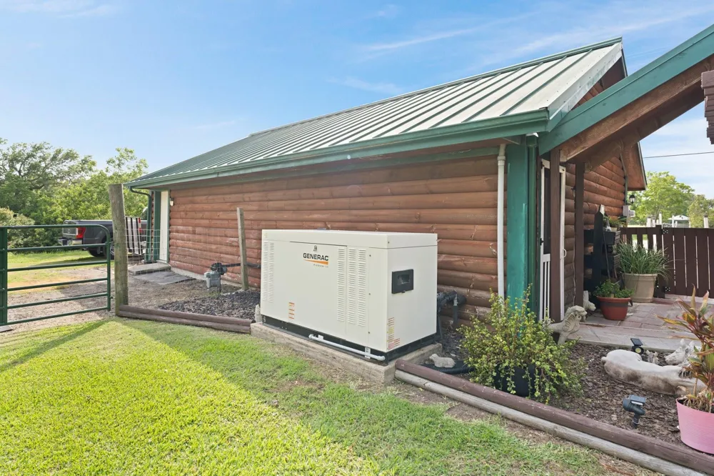 8226 Fm 2354 Beach City, TX 77523