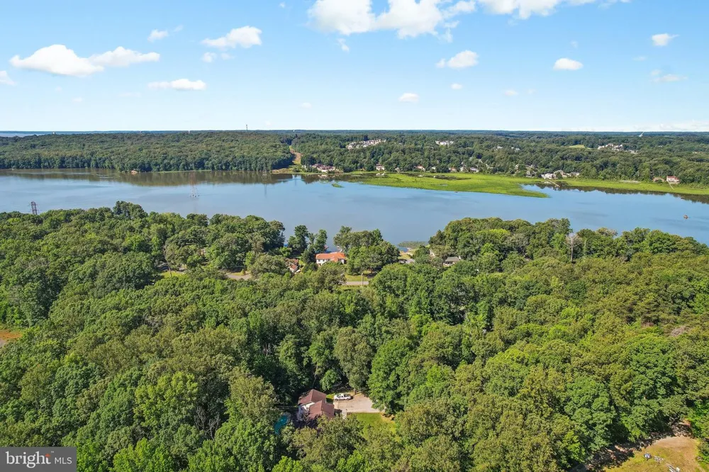 18303 POSSUM POINT ROAD Dumfries, VA 22026