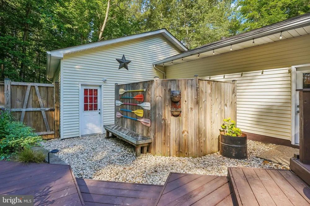 18303 POSSUM POINT ROAD Dumfries, VA 22026