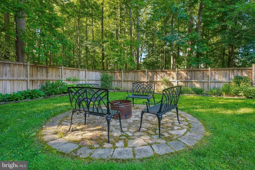 18303 POSSUM POINT ROAD Dumfries, VA 22026
